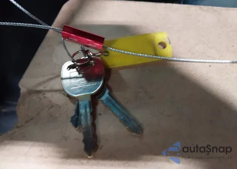 2000 Chevrolet Express from USA, damaged, VIN 1GCGG25R5Y1223346